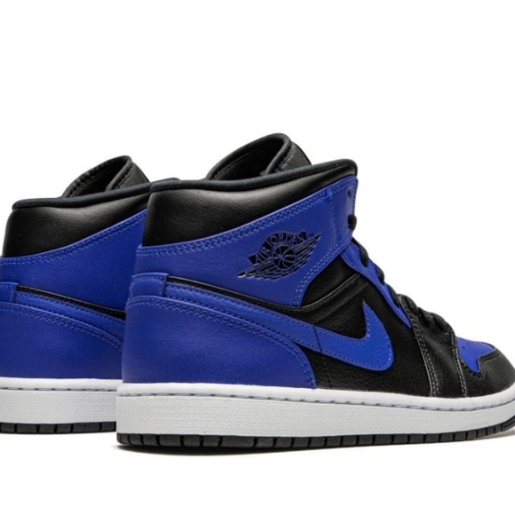 NWOT Men's Jordan 1 Mid - Picture 8 of 11